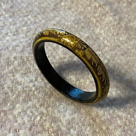 Wooden Bangle Bracelet - Picture 4 of 7